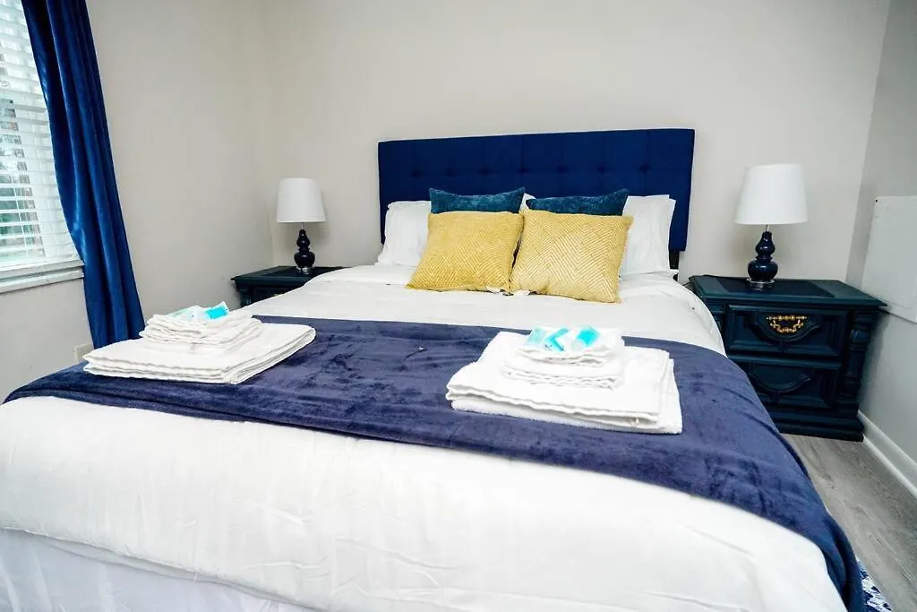Dom wakacyjny 3 Bedroom Townhome Minutes To Uptown Charlotte