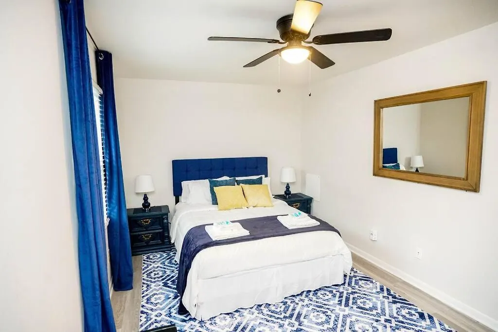 3 Bedroom Townhome Minutes To Uptown Charlotte Dom wakacyjny